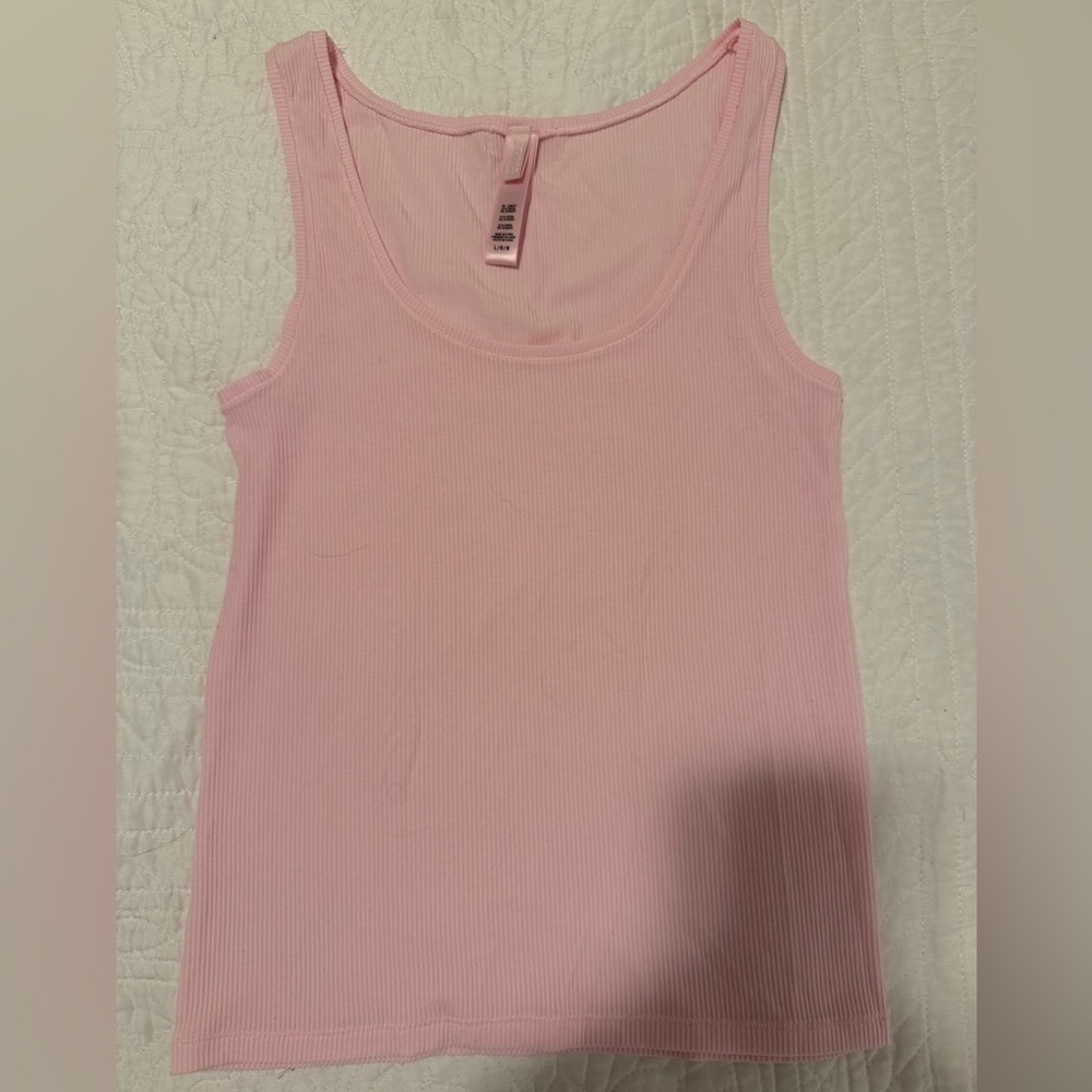 SKIMS pink ribbed tank top